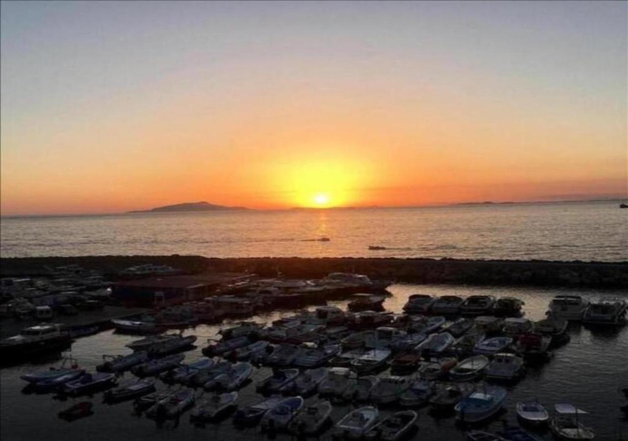 Relais Del Mare Con Terrazza Fronte Mare Free Parking Apartment Massa Lubrense Luaran gambar