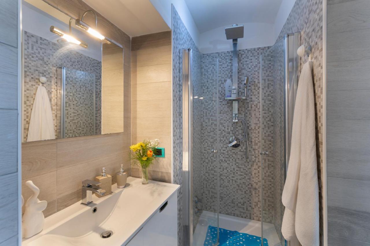 Relais Del Mare Con Terrazza Fronte Mare Free Parking Apartment Massa Lubrense Luaran gambar