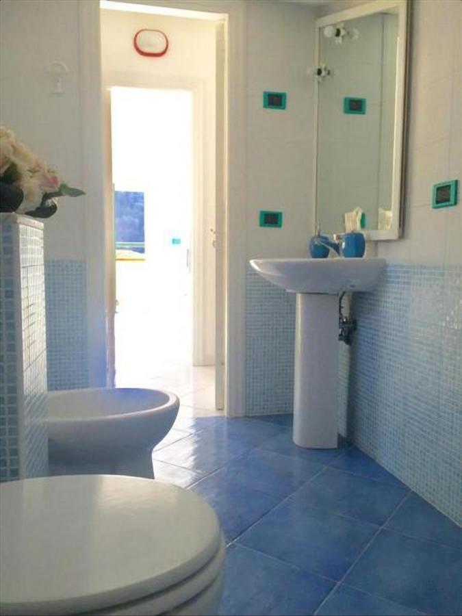 Relais Del Mare Con Terrazza Fronte Mare Free Parking Apartment Massa Lubrense Luaran gambar